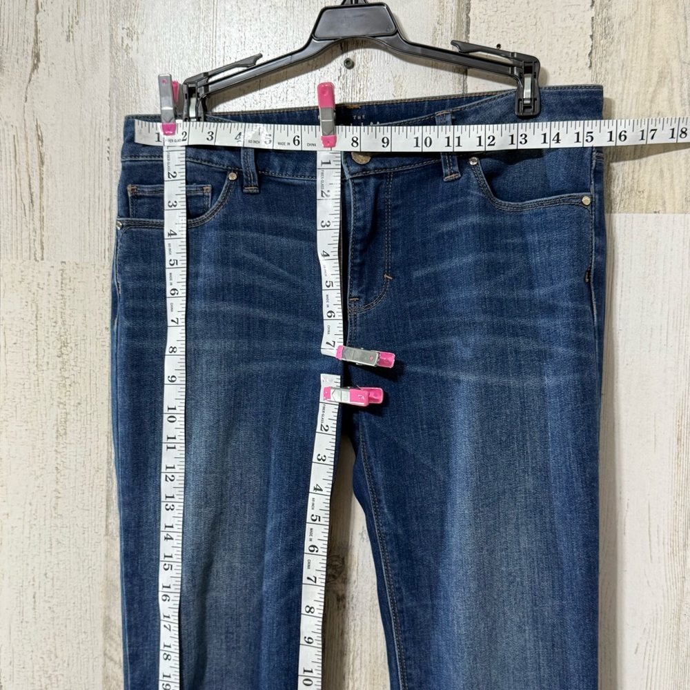 White House Black Market Dark Blue The Slim Jeans - Picture 9 of 16